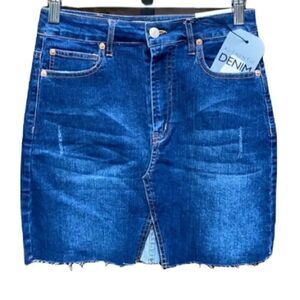 Love Tree Stretch 5 Pocket Denim Skirt Size Small